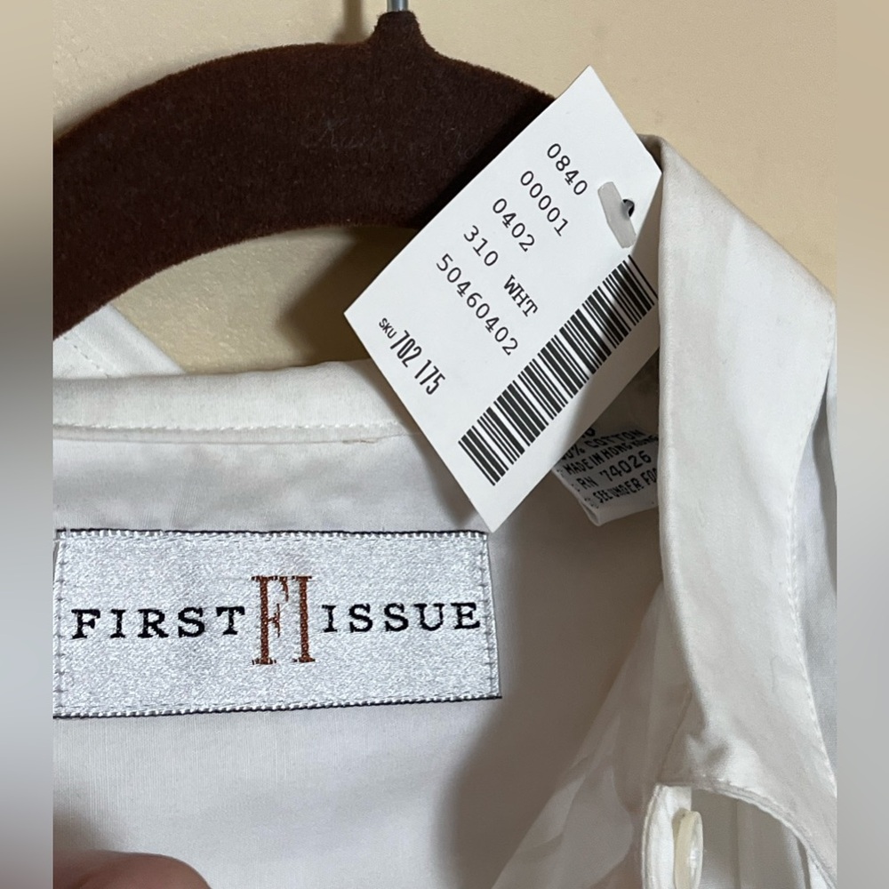 NWT First Issue White Button Down Blouse size xs … - image 3